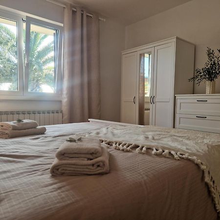 Appartamento House Olive Garden Strunjan Esterno foto