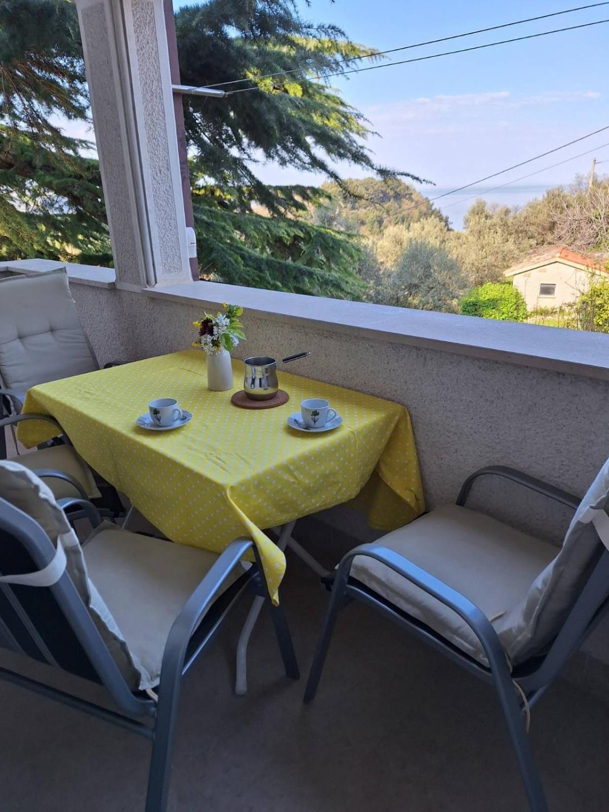 Appartamento House Olive Garden Strunjan Esterno foto